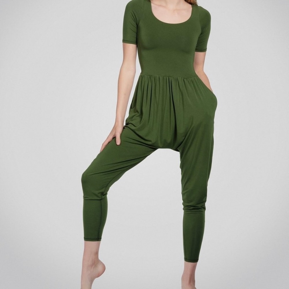 Imbodhi Sleeved Jumpsuit Chive Size S